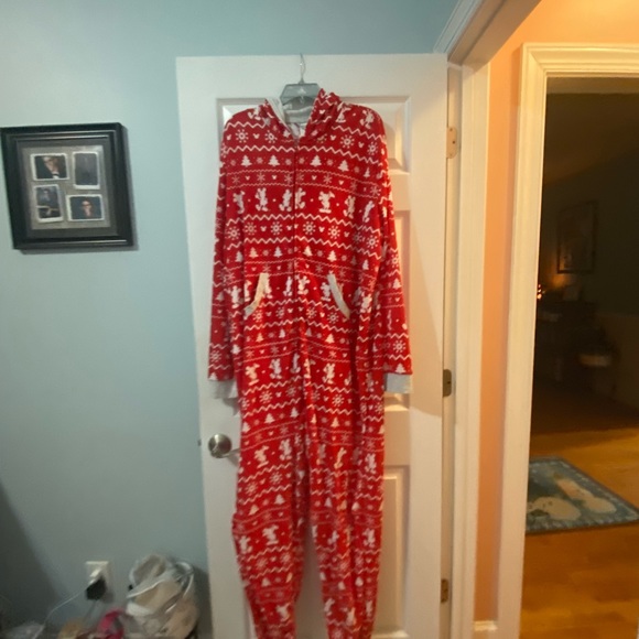 New Mickey Mouse adult onesie - Picture 3 of 6